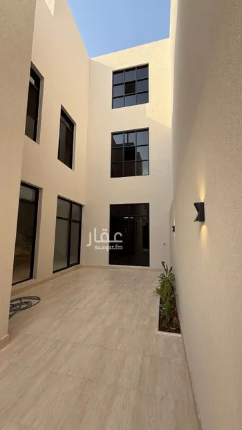 فيلا للبيع في شارع أبي زرعة الهمذاني, حي المهدية, مدينة الرياض, منطقة الرياض صورة 3