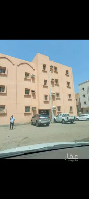 عمارة للبيع في شارع شارع سعيد بن المسيب, حي المطار, مدينة جازان, منطقة جازان صورة 2