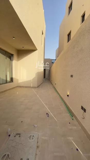 فيلا للبيع في شارع السيل, حي المهدية, مدينة الرياض, منطقة الرياض صورة 2