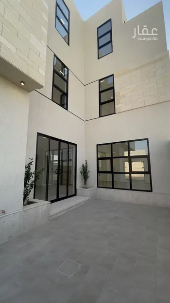 فيلا للبيع في شارع ابن دقيقة, حي المهدية, مدينة الرياض, منطقة الرياض صورة 5
