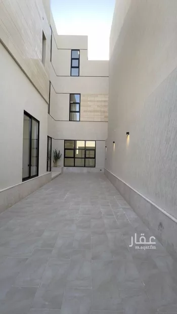 فيلا للبيع في شارع السيل, حي المهدية, مدينة الرياض, منطقة الرياض صورة 2