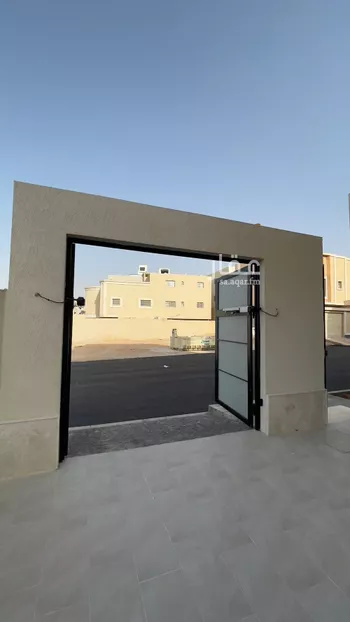 فيلا للبيع في شارع ابن دقيقة, حي المهدية, مدينة الرياض, منطقة الرياض صورة 3
