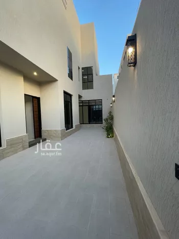 فيلا للبيع في شارع قطب الدين بن السلطان, حي المهدية, مدينة الرياض, منطقة الرياض صورة 2