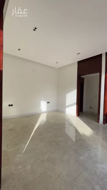 فيلا للبيع في شارع قطب الدين بن السلطان, حي المهدية, مدينة الرياض, منطقة الرياض صورة 5
