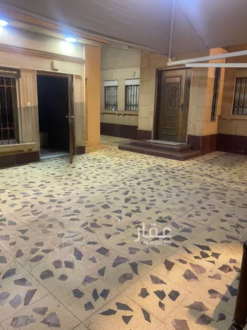 فيلا للبيع في شارع القيرواني, حي إشبيلية, مدينة الرياض, منطقة الرياض صورة 3