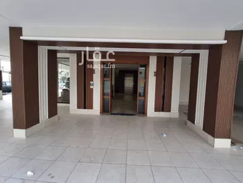 عمارة للبيع في شارع الفريق, حي العزيزية, مدينة جدة, منطقة مكة المكرمة صورة 2