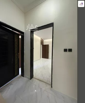 فيلا للبيع في شارع مالك, حي بدر, مدينة الرياض, منطقة الرياض صورة 5