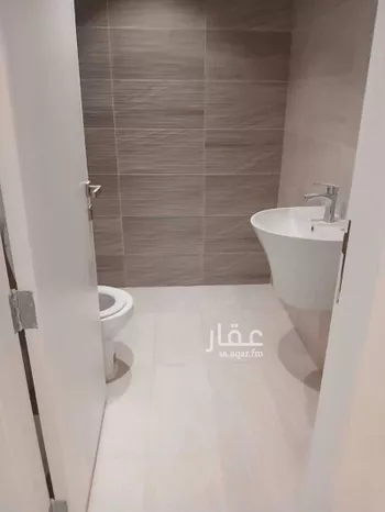 فيلا للإيجار في شارع عبدالله بن حبان, حي الرمال, مدينة الرياض, منطقة الرياض صورة 4