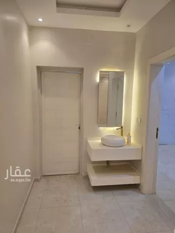 فيلا للبيع في شارع الزبرقان الشيباني, حي الروضة, مدينة جازان, منطقة جازان صورة 2
