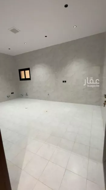 فيلا للبيع في شارع رقم 42, حي الندوة, مدينة الرياض, منطقة الرياض صورة 2