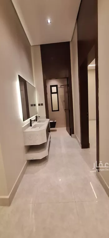 دور للبيع في شارع إبراهيم الفهري, حي الرمال, مدينة الرياض, منطقة الرياض صورة 5