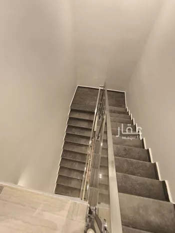 فيلا للبيع في شارع رقم 1, حي الندوة, مدينة الرياض, منطقة الرياض صورة 2