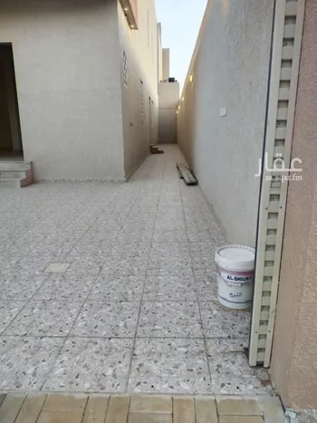 شقة للبيع في شارع أربد, حي عكاظ, مدينة الرياض, منطقة الرياض صورة 2