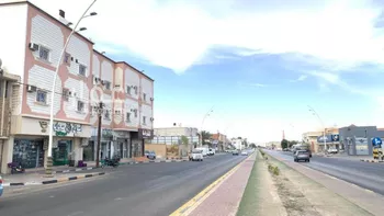 عمارة للبيع في شارع الملك فيصل ابن عبدالعزيز, حي الضباط, مدينة نجران, منطقة نجران صورة 3