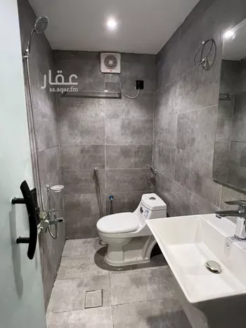 شقة للإيجار في  صورة 2