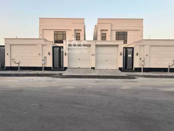 فيلا للبيع في شارع 32جـ, حي الشراع, مدينة الخبر, المنطقة الشرقية