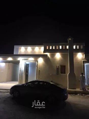 فيلا للبيع في شارع الحضن, حي الحزم, الرياض