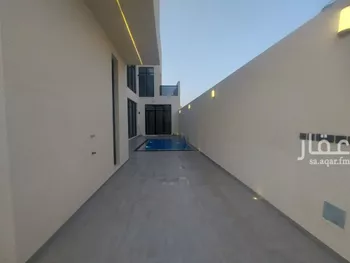 فيلا للبيع في شارع محمد عبدالشكور حلواني, حي المهدية, مدينة الرياض, منطقة الرياض صورة 5