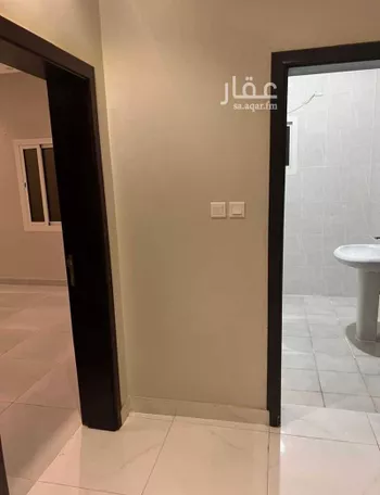 شقة للإيجار في شارع الملك عبدالعزيز ابن عبدالرحمن سعود, حي الزهور, مدينة ينبع, منطقة المدينة المنورة