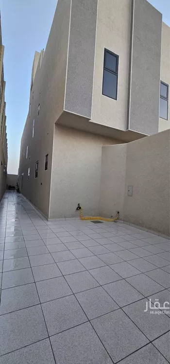 فيلا للإيجار في شارع 5788039, حي العوالي, مدينة الرياض, منطقة الرياض صورة 3
