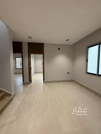 فيلا للبيع في شارع ابن سيدة اللغوي, حي عكاظ, مدينة الرياض, منطقة الرياض صورة 4