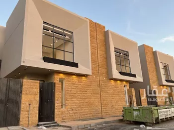 فيلا للبيع في شارع إبراهيم بن علي بن علوي, حي المهدية, مدينة الرياض, منطقة الرياض صورة 5