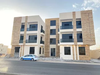 شقة للبيع في شارع أحمد بن الحسن الأنصاري, حي المهدية, مدينة الرياض, منطقة الرياض صورة 2