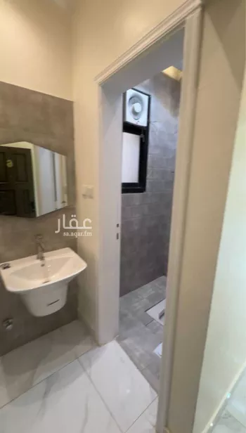 عمارة للإيجار في شارع الزبير بن العوام, حي السلام, مدينة الرياض, منطقة الرياض