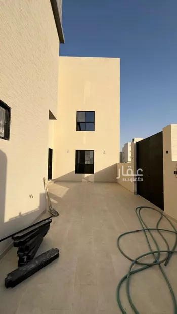 فيلا للبيع في شارع إبراهيم بن علي بن علوي, حي المهدية, مدينة الرياض, منطقة الرياض صورة 4