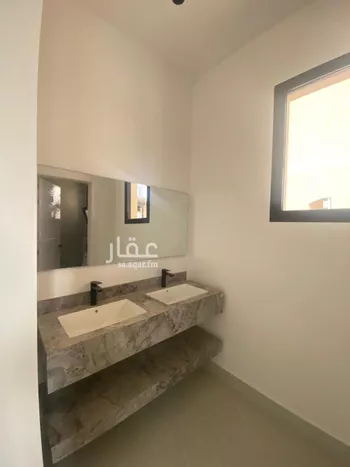 فيلا للبيع في شارع علي بن رشيد, حي المهدية, مدينة الرياض, منطقة الرياض صورة 4