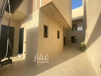 فيلا للبيع في شارع عبداللطيف بن المبارك, حي المهدية, مدينة الرياض, منطقة الرياض صورة 2