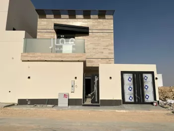 فيلا للبيع في شارع عبدالقادر بن عبدالوارث, حي المهدية, مدينة الرياض, منطقة الرياض