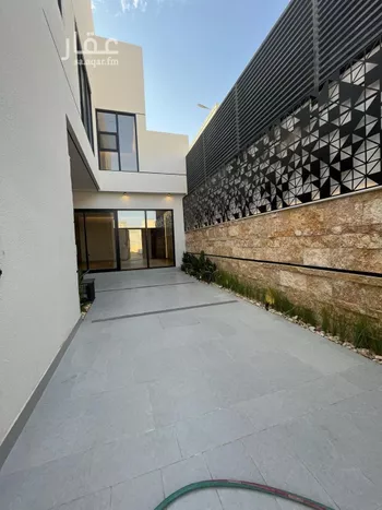 فيلا للبيع في شارع إبراهيم بن علي بن علوي, حي المهدية, مدينة الرياض, منطقة الرياض صورة 2
