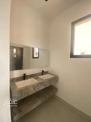 فيلا للبيع في شارع عبداللطيف بن المبارك, حي المهدية, مدينة الرياض, منطقة الرياض صورة 4