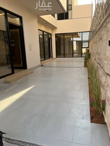 فيلا للبيع في شارع أبي الشيخ الأصبهاني, حي المهدية, مدينة الرياض, منطقة الرياض صورة 4