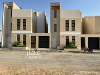 فيلا للبيع في شارع عبدالله النحوي, حي المهدية, مدينة الرياض, منطقة الرياض