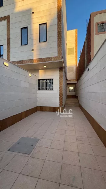 شقة للبيع في شارع احمد اللخمي., حي الرانوناء, مدينة المدينه المنوره, منطقة المدينة المنورة صورة 3