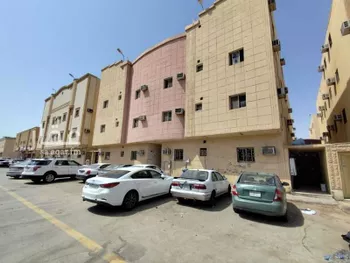 عمارة للبيع في شارع وادي العماريه, حي القادسية, مدينة الرياض, منطقة الرياض