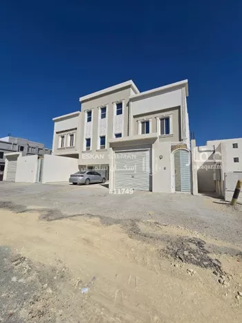 شقة للبيع في شارع العزيزية 44, حي العزيزية, مدينة الجبيل, المنطقة الشرقية