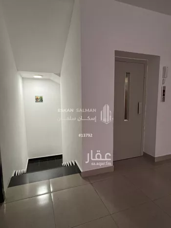 فيلا للبيع في شارع حبيب ابن ثابت, حي الصواري, مدينة جدة, منطقة مكة المكرمة صورة 2