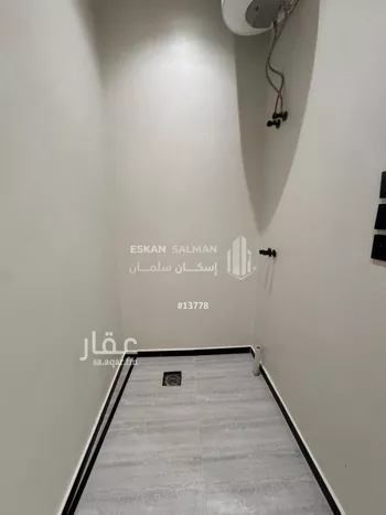 دور للبيع في شارع عمر الصفار, حي المرجان, مدينة الرياض, منطقة الرياض صورة 5
