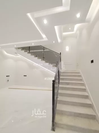 فيلا للبيع في شارع عبدالله ابن عقبة, حي الدفاع, مدينة المدينه المنوره, منطقة المدينة المنورة صورة 5