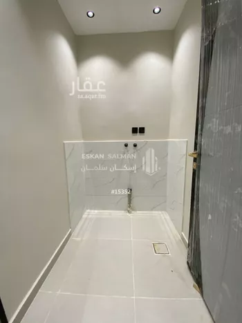 شقة للبيع في شارع معاوية بن ابي سفيان, حي السويس 1, مدينة جازان, منطقة جازان صورة 3
