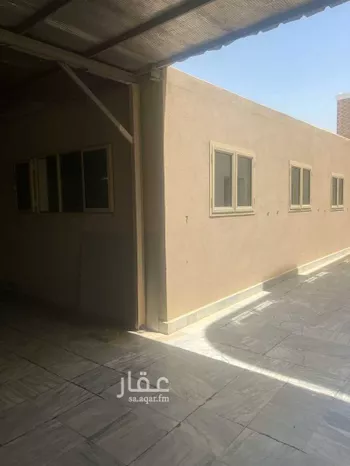 فيلا للبيع في شارع أبي الحسن الجلاجلي, حي العزيزية, مدينة الرياض, منطقة الرياض صورة 4