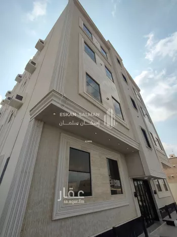 شقة للبيع في شارع زياد بن كعب, حي الإسكان, مدينة صامطه, منطقة جازان صورة 2