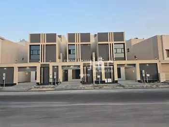 فيلا للبيع في شارع 18ب, حي ضاحية الملك فهد, مدينة الدمام, المنطقة الشرقية