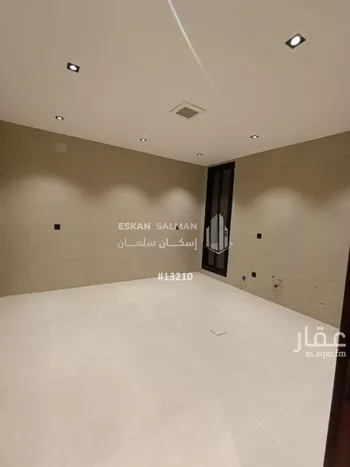 دور للبيع في شارع أحمد بن محمد العيالي, حي عكاظ, مدينة الرياض, منطقة الرياض صورة 5