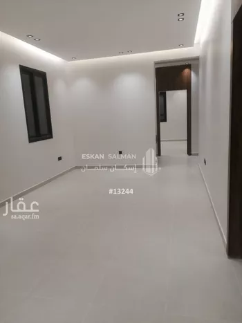 فيلا للبيع في شارع أحمد بن محمد العيالي, حي عكاظ, مدينة الرياض, منطقة الرياض صورة 4