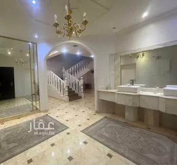 فيلا للبيع في شارع احمد محمد بدوي, حي الملك فهد, مدينة الرياض, منطقة الرياض صورة 3