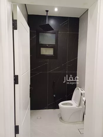 مكتب تجاري للإيجار في شارع طريق عثمان بن عفان, حي الملك عبدالله, مدينة الرياض, منطقة الرياض صورة 5